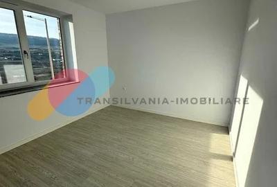 Apartament cu 3 camere semidecomandat în Chinteni - 4