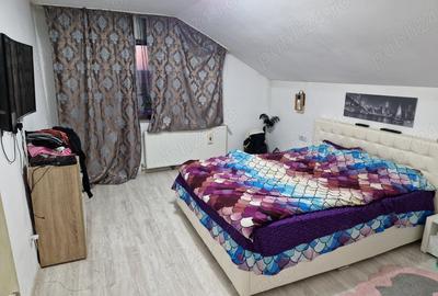 Casă cu 6 camere cu Teren 530 Mp în Pielești - 2