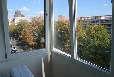 Ofer spre inchiriere apartament cu 3 camere pe termen lung - 1