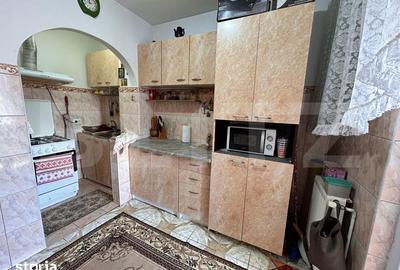 Apartament cu 3 camere decomandat în Tomești - 1