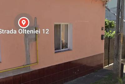 Casă cu 4 camere cu Teren 486 Mp în Central - 2