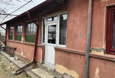 Casă cu 5 camere cu Teren 2594 Mp în Central - 4