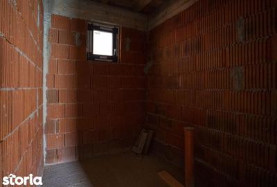 Casă cu 3 camere cu Teren 300 Mp în Sânmartin - 2