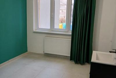 Apartament cu 3 camere în Mihai Viteazul