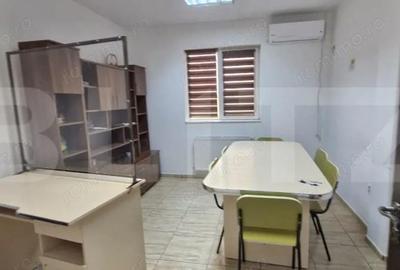 Casă cu Teren 5423 Mp în Central - 10