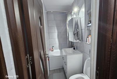 Vând apartament 2 camere - 4