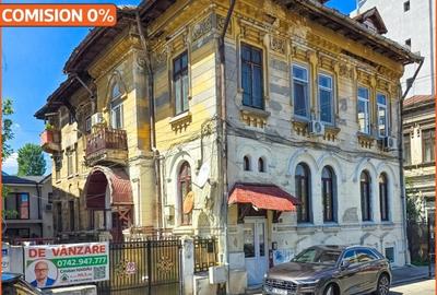Apartament cu 3 camere semidecomandat în Universitate
