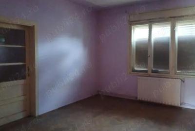 Casă cu 3 camere cu Teren 614 Mp în Central - 1