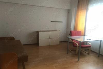Garsoniera renovata, 30 mp, metrou, zona Piata Dorobanti