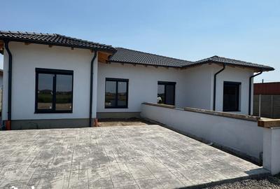 Casă cu 3 camere cu Teren 330 Mp în Central - 10