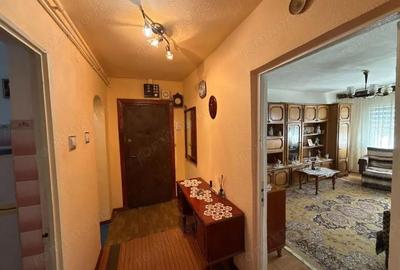 Apartament cu 3 camere decomandat, mobilat în Central - 4