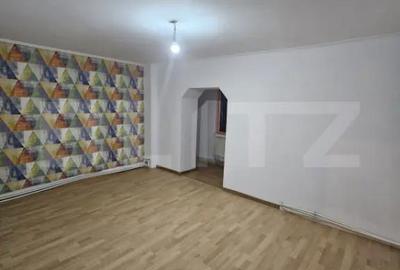 Apartament cu 4 camere decomandat în Obcini - 2