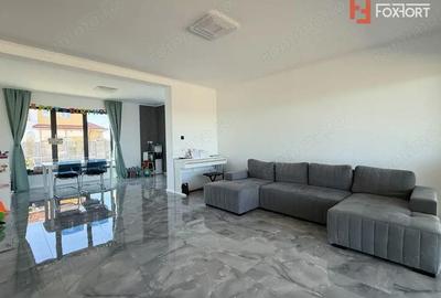 Casă cu 5 camere cu Teren 1033 Mp în Săcălaz