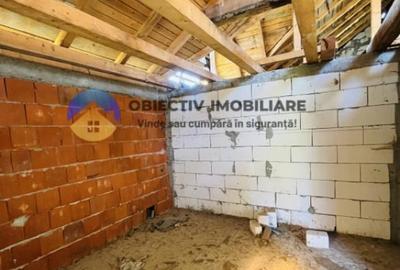 CASA la rosu comuna STEFAN CEL MARE - 2