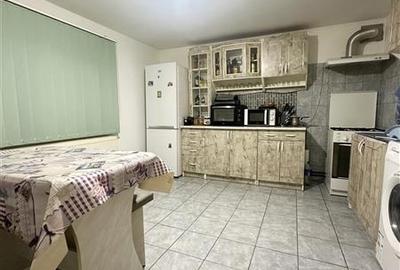 Casă individuală cu 8 camere cu Canalizare în Valu lui Traian - 9