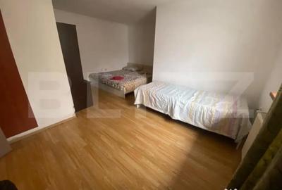 Casă cu 9 camere cu Canalizare în Central - 6
