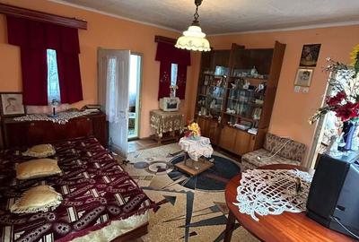 Casă cu 4 camere în Tătărani - 1