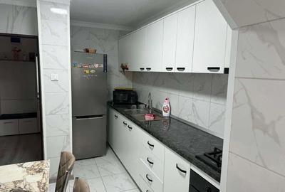 Apartament cu 3 camere decomandat în Exterior Vest - 3