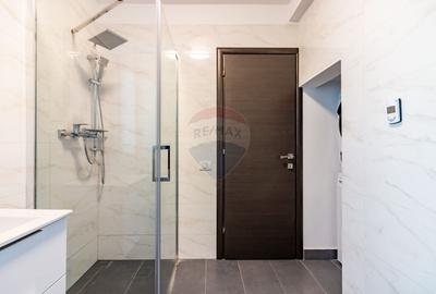 Vanzare Vila Individuala mare | 7 camere, 2 terase | P+1+2R | Curte - 10