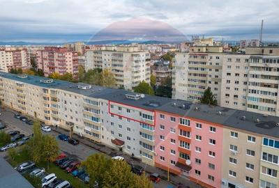 Apartament nou, de închiriat, în zona Calea Bucuresti - 18