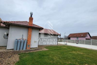 Casa individuala cu 4 camere,2 garaje si teren generos Pischia - 6