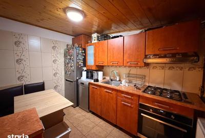 Casă cu 5 camere cu Teren 163 Mp în Băneasa