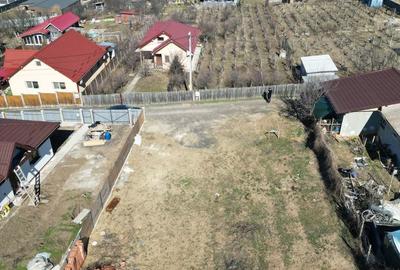 Teren de 452 mp, în Bucium