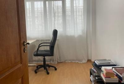 Apartament cu 3 camere semidecomandat, mobilat în Lujerului - 8