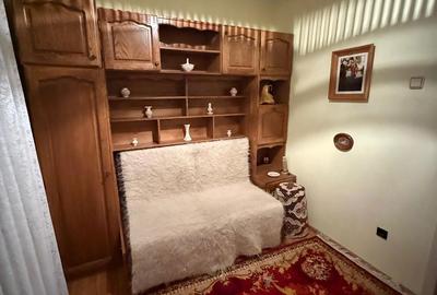 Casă cu 8 camere cu Teren 750 Mp în Central - 3