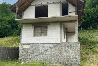 Casă cu 6 camere în Săcuieu - 2