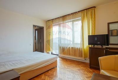 Casă individuală cu 12 camere cu Canalizare în Astra - 14