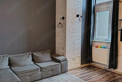 Garsonieră decomandată în Central - 2