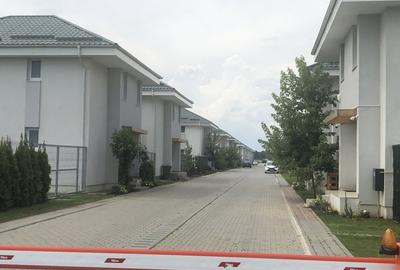Teren Construcții intravilan de 250 mp, în Vest - 3