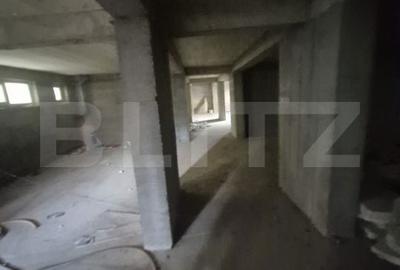 Spațiu comercial, de 600 mp, în Central - 2