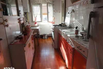 Apartament cu 3 camere decomandat în Aurel Vlaicu - 7