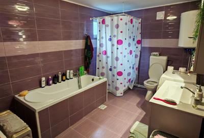 Casă cu 4 camere în Boiu - 2