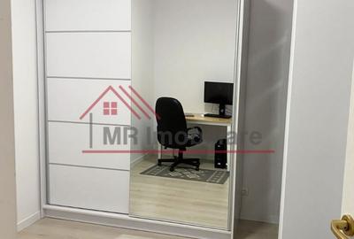 Apartament cu 3 camere semidecomandat în Calea Turzii