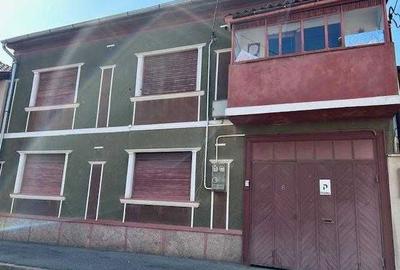 Apartament cu 3 camere decomandat în Rogerius - 2