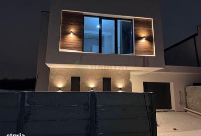 Casă cu 4 camere cu Teren 500 Mp în Central