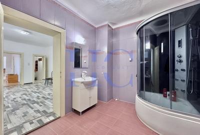 Casă individuală cu 8 camere cu Canalizare în Central - 10