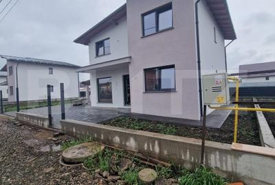 Casă cu 5 camere cu Teren 400 Mp în Șcheia - 2