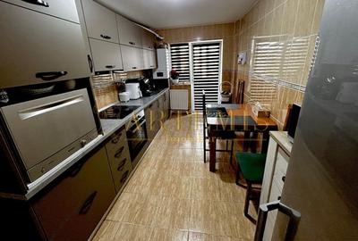 Apartament de 3 camere, decomandat, 110 mp. - 1