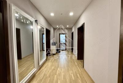 Apartament cu 3 camere decomandat în Lunei