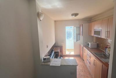 Apartament cu 3 camere decomandat în Central - 6