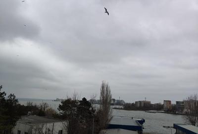 Apartament cu 2 camere semidecomandat, mobilat în Tomis Nord - 14