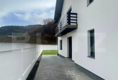 Casă cu 4 camere cu Teren 200 Mp în Bunloc - 3
