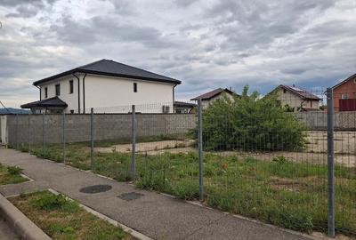 Teren de 544 mp, în Central