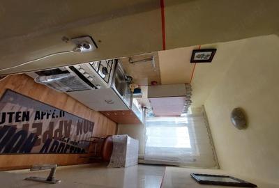 Apartament cu 3 camere semidecomandat în Central - 3