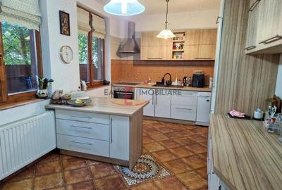Vila 5 camere, ultracentral, 278 mp, teren 724mp, Targu Mures - 16