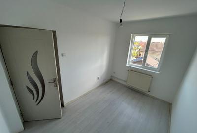 3 camere decomandat, Centrală proprie, Parcare inclusă, Zonă liniștită Chitila - 7